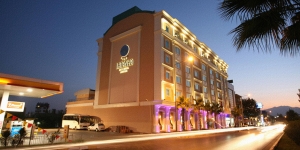 Latanya Palm Hotel