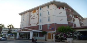Primera Hotel & App