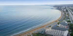 Aska Just In Beach Hotel